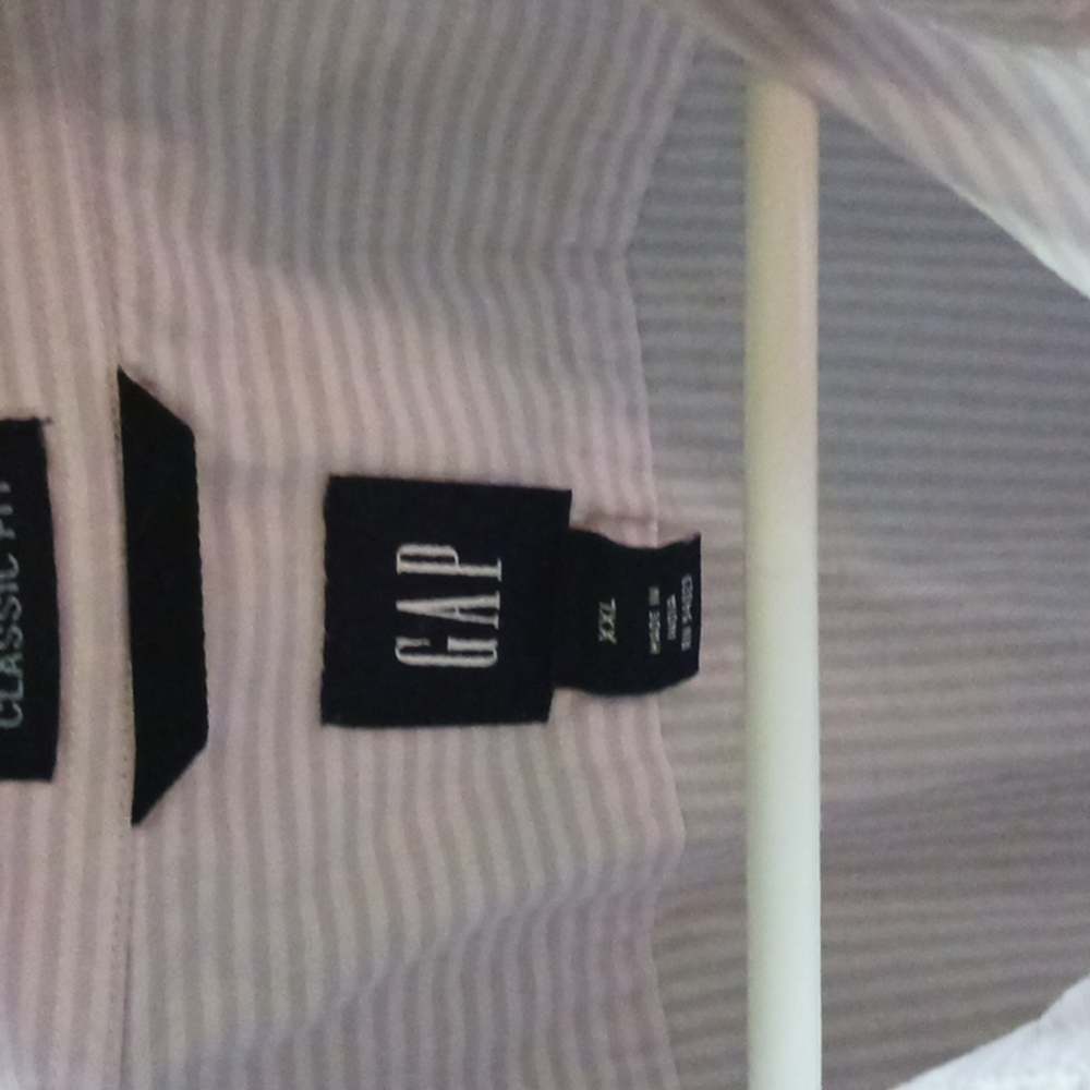 GAP button down - Picture 2 of 3